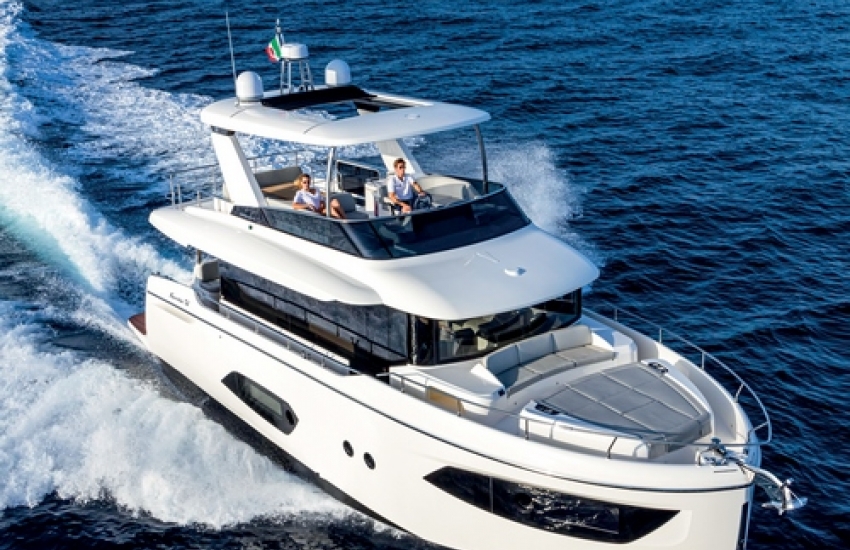 Absolute Navetta 52 concessionnaire Modern Boat Cannes Mandelieu