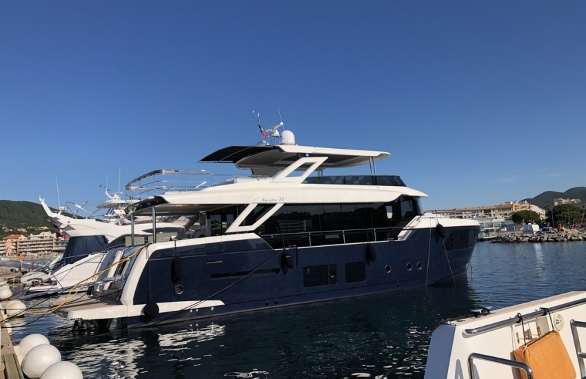 Absolute Navetta 73 Concessionnaire Modern Boat Cannes Mandelieu