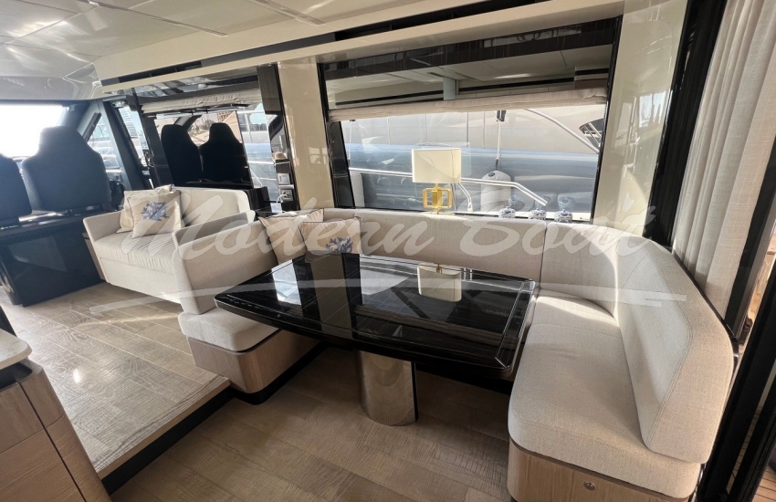 Absolute 62 FLY - Disponible Modern Boat