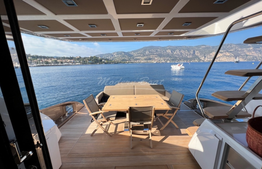 SESSA F68 Gullwing Bateau disponible Modern Boat Cannes Mandelieu France