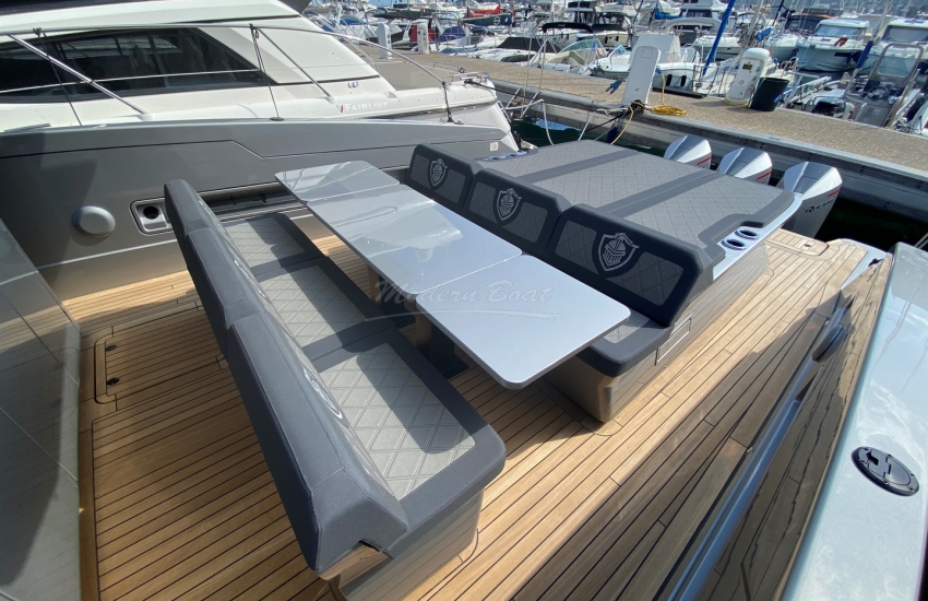 Canados Gladiator 493 - Modern Boat - Cannes Mandelieu Bateau disponible