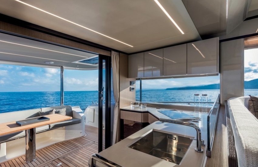 Absolute Navetta 48 Concessionnaire Modern Boat Cannes Mandelieu